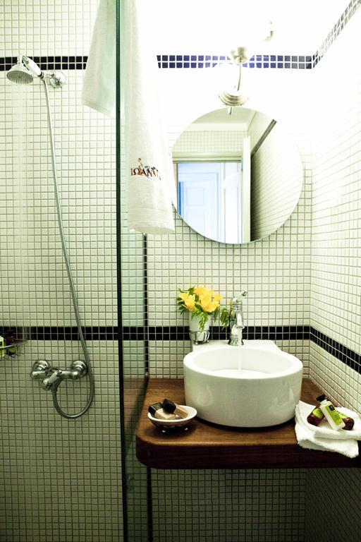 Archontiko Stathopoulou Hotel Агиос Георгиос Нилиас Стая снимка