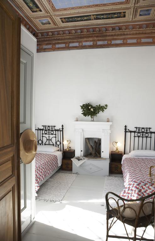 Archontiko Stathopoulou Hotel Агиос Георгиос Нилиас Стая снимка