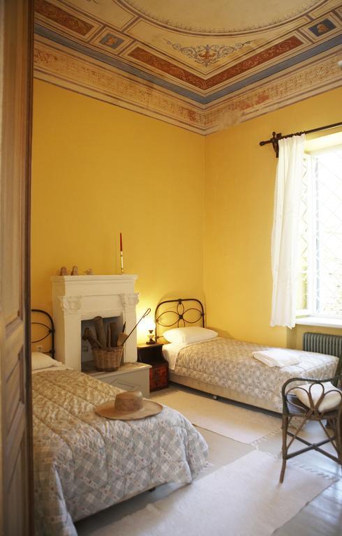 Archontiko Stathopoulou Hotel Агиос Георгиос Нилиас Стая снимка