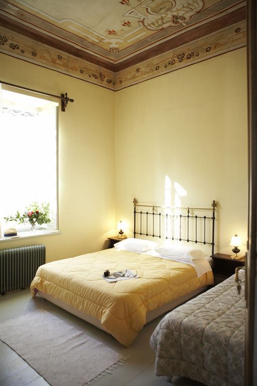 Archontiko Stathopoulou Hotel Агиос Георгиос Нилиас Стая снимка