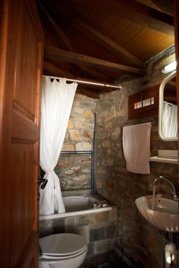 Archontiko Stathopoulou Hotel Агиос Георгиос Нилиас Екстериор снимка